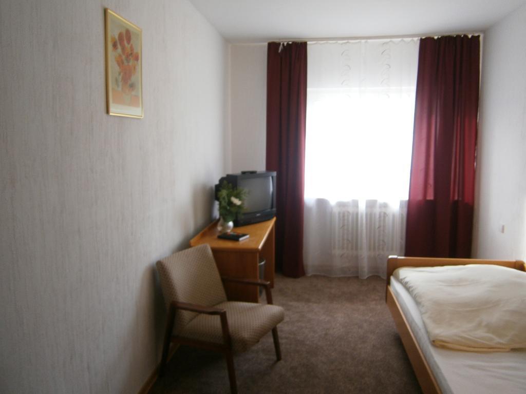 Hotel Strauss Waldbronn Room photo